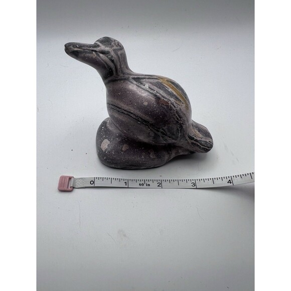 Inuit Soapstone Carved Bird Sculpture Figurine Folk Art Marbled - Picture 9 of 9